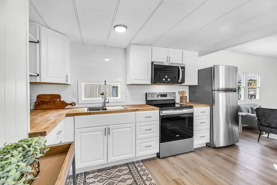 36 Klondike #Ave, Westfield, MA 01085 - #3