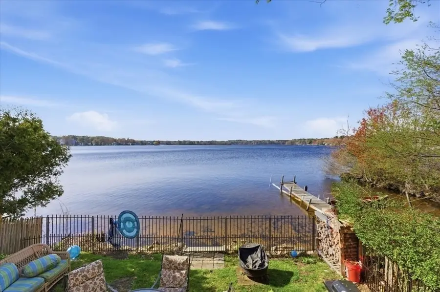 281 Mattakeesett St, Pembroke, MA 02359 - #2