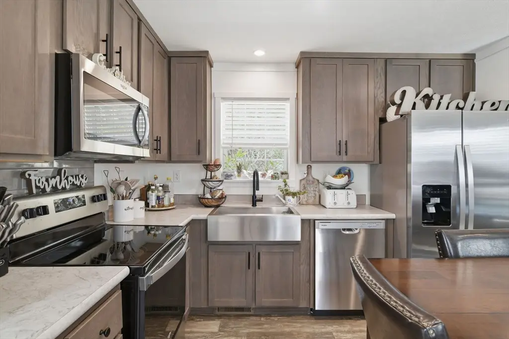 2B Forest Hills Dr, Palmer, MA 01069 - #1