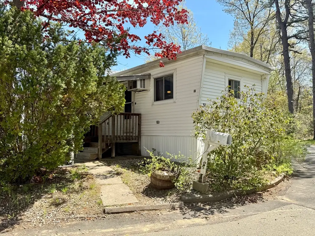 37 Grouse Dr, Chicopee, MA 01020 - #1