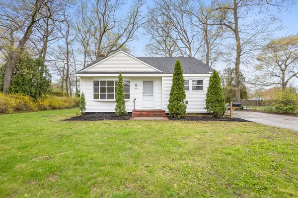 575 East St, Brockton, MA 02302