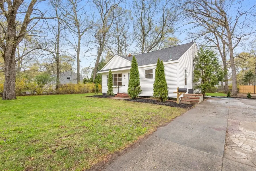 575 East St, Brockton, MA 02302 - #2