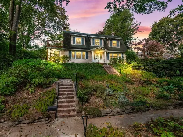 8 Montvale, Worcester, MA 01609