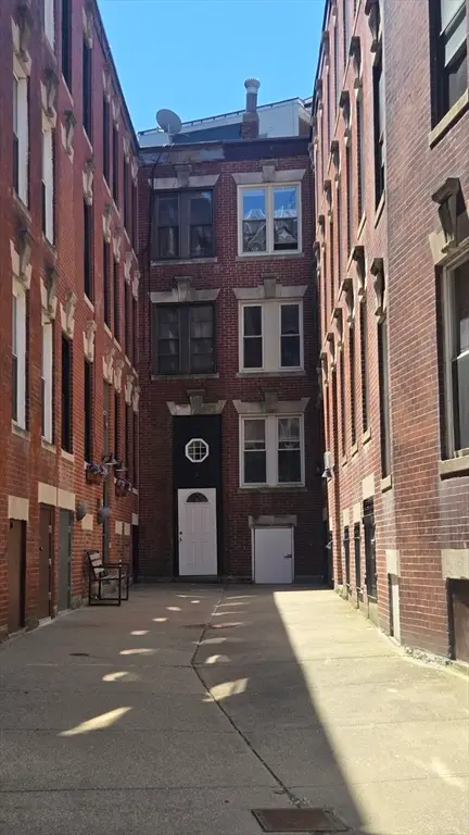 3 Holden Court, Boston, MA 02109 - #1
