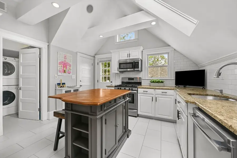 15 Haslet St #3, Roslindale, MA 02131 - #2