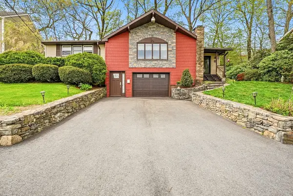 460 Lake Ave, Worcester, MA 01604