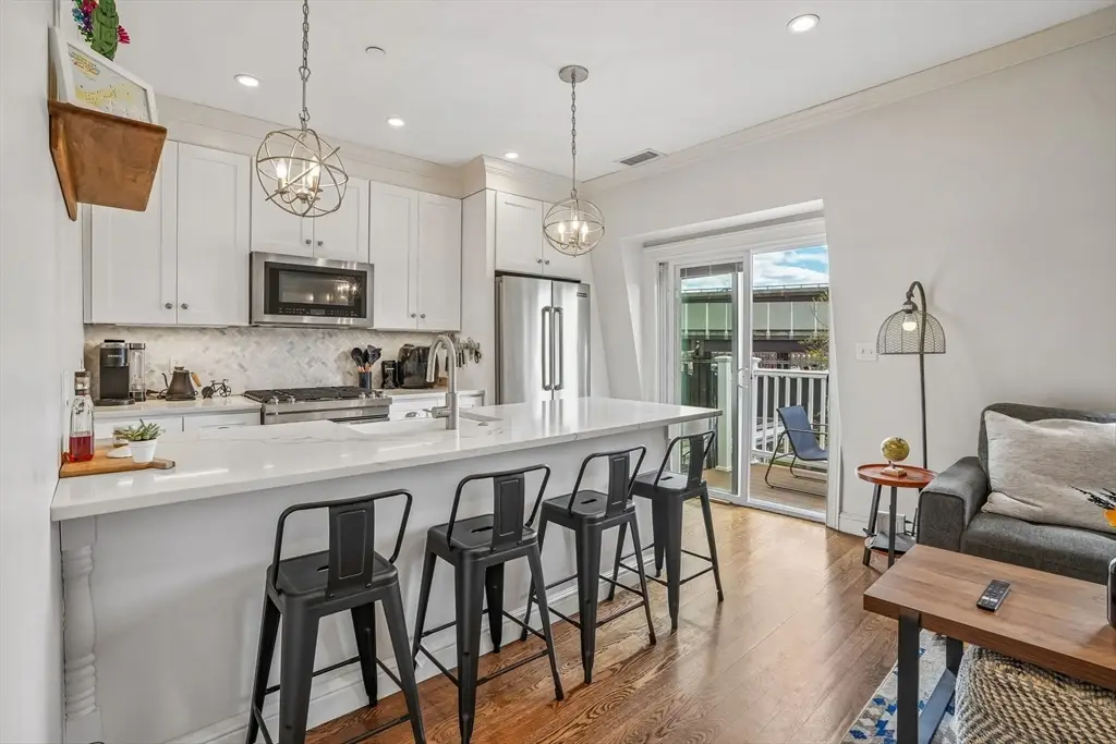 31 Brighton St #3, Boston, MA 02129 - #1