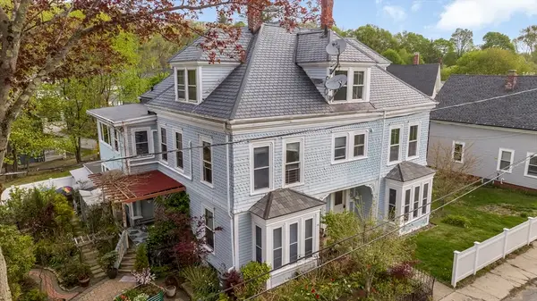 3 Lake Ave #3, Amesbury, MA 01913