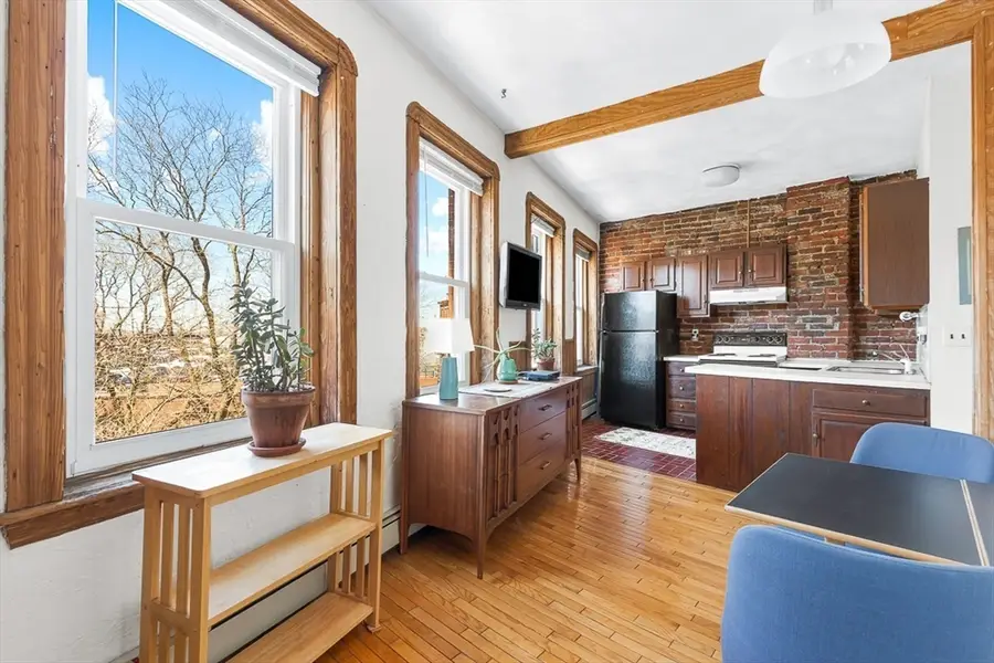 31 Snow Hill St #3, Boston, MA 02113 - #2