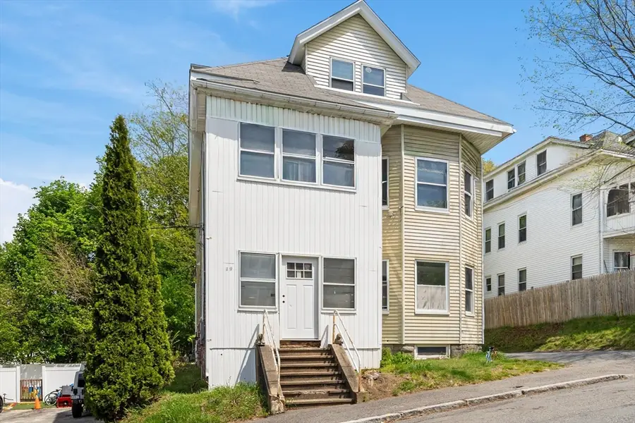 19 Francis St, Fitchburg, MA 01420 - #2