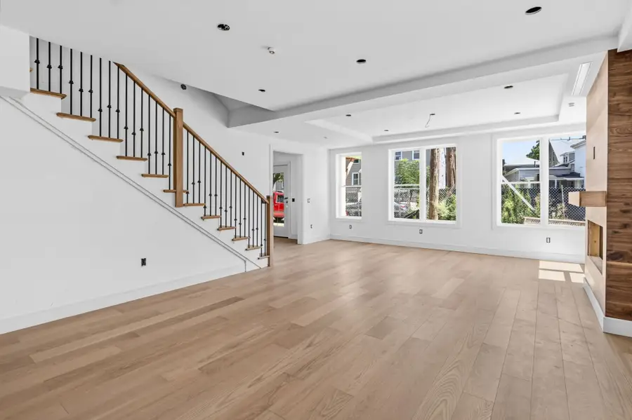 14 Khloe Lane, Northampton, MA 01060 - #3