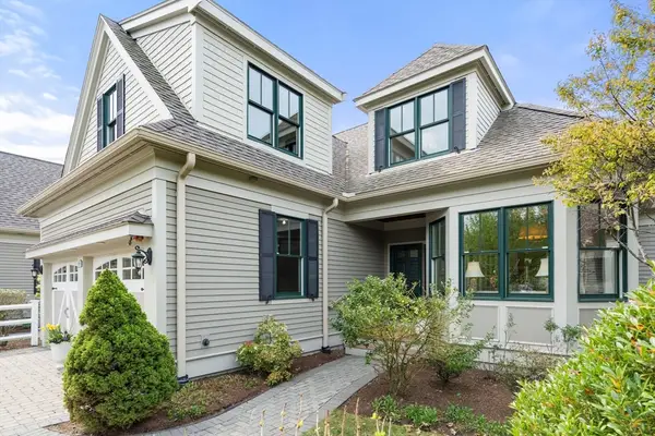 65 S Cottage Rd #119, Belmont, MA 02478