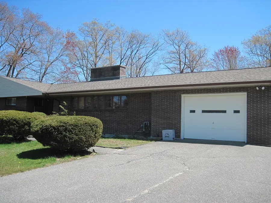 324 Hillside Rd, North Andover, MA 01845 - #2
