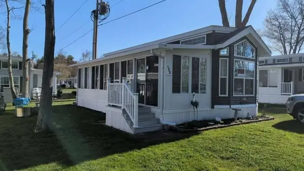 23 College Drive #123, Wells, ME 04090