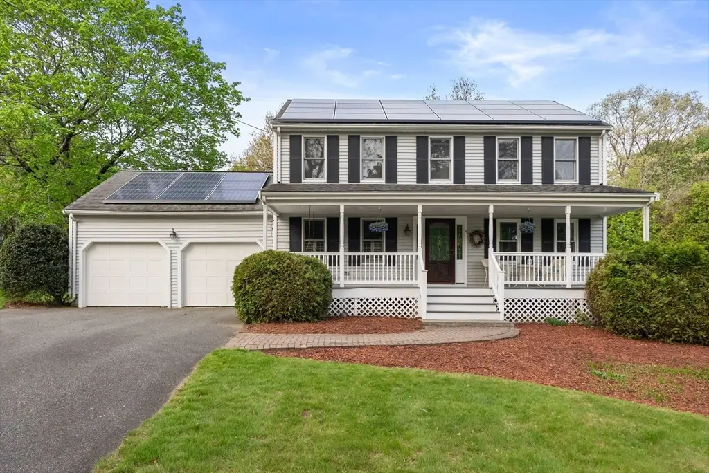 4 Fuller Pl, Franklin, MA 02038 - #1