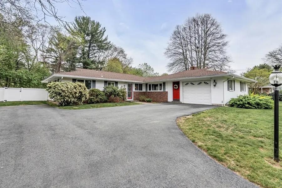 26 Reservoir Dr, Danvers, MA 01923 - #2
