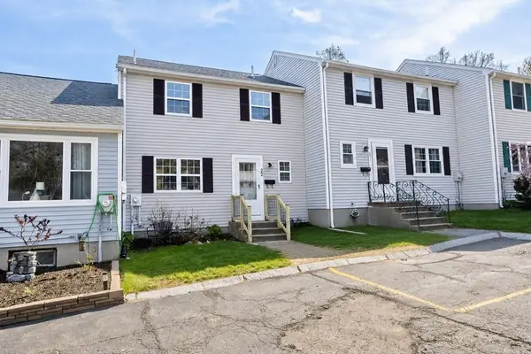 22 Warebrook Vlg #22, Ware, MA 01082