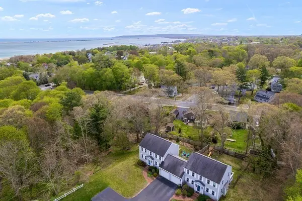 16 Hall St #A, Plymouth, MA 02360