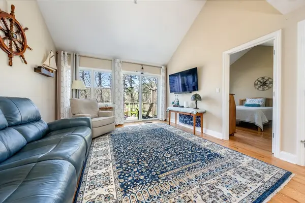 42 Oak Glen #42, Yarmouth, MA 02675