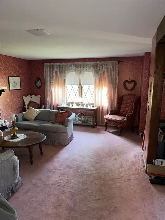 161 Raymond Dr, Hampden, MA 01036 - #3