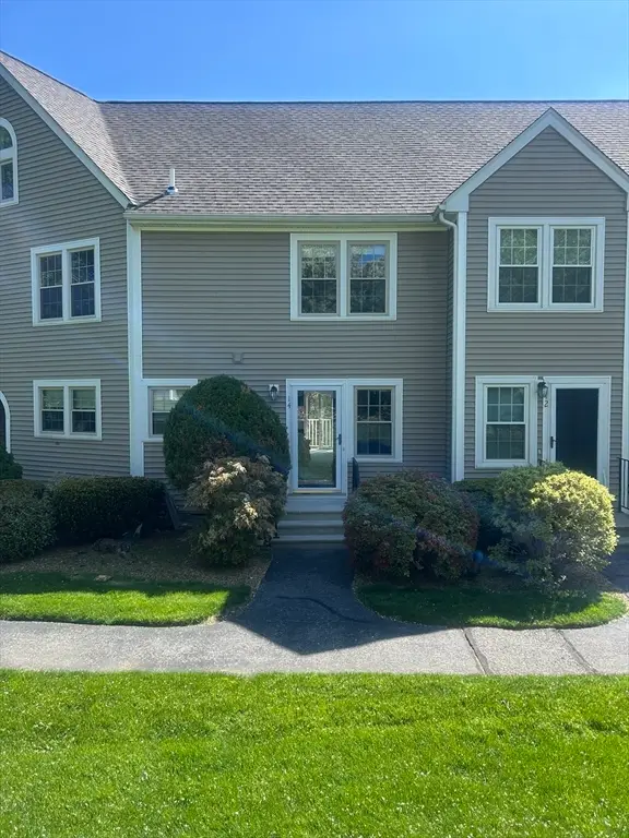 14 Hovey Pond Dr #14, Grafton, MA 01536