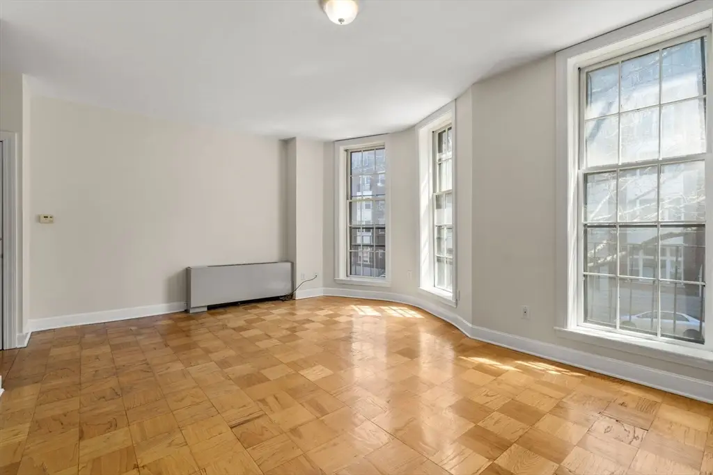 21 Bowdoin #2C, Boston, MA 02114 - #1