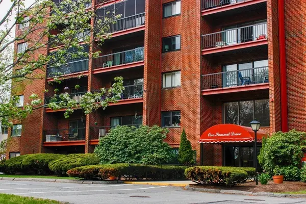 1 Summit Drive #24, Reading, MA 01867
