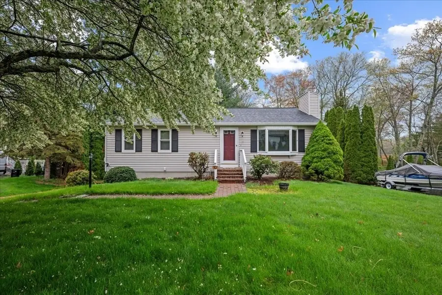 11 Riverside Dr, Webster, MA 01570 - #2