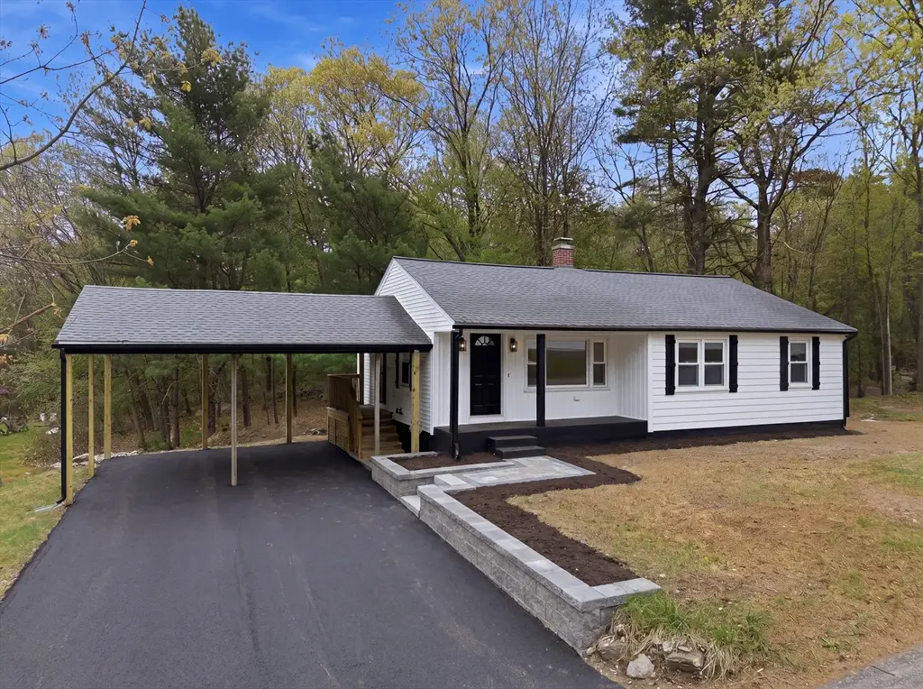 6 Richardson St, Uxbridge, MA 01569 - #1