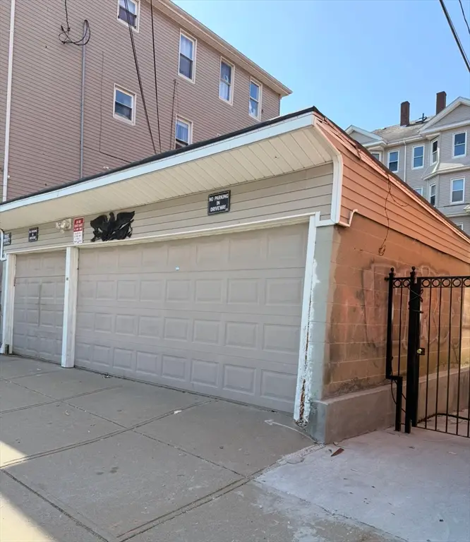 423 Division St, Fall River, MA 02721 - #2