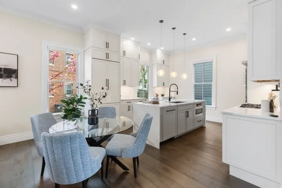 160 Norfolk St #A, Cambridge, MA 02139 - #3