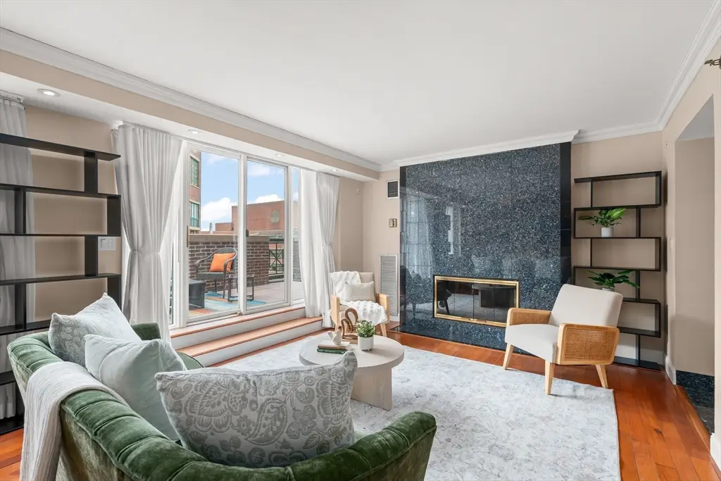 10 Rogers St #PH19, Cambridge, MA 02142 - #1