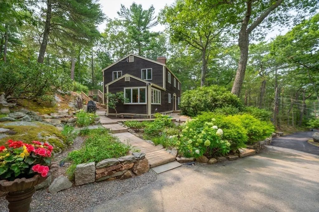 3 Big Rock Rd, Manchester, MA 01944 - #1