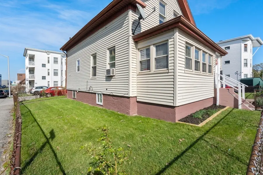 155 Grand St, Worcester, MA 01603 - #3