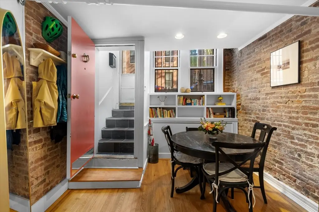 76 Phillips St #A, Boston, MA 02114 - #1