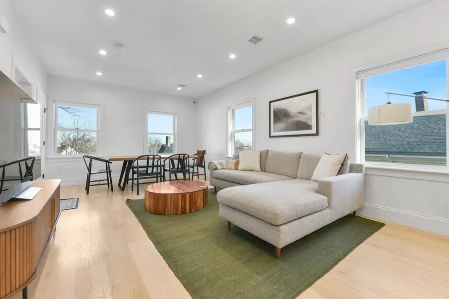 17 Akron St #2, Boston, MA 02119 - #3