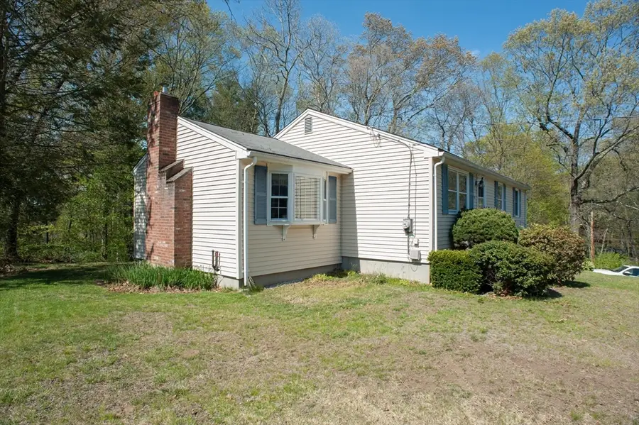 167 Theresa Cir, Northbridge, MA 01588 - #2