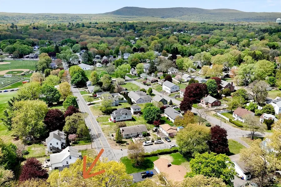 62 Lincoln Avenue, South Hadley, MA 01075 - #3