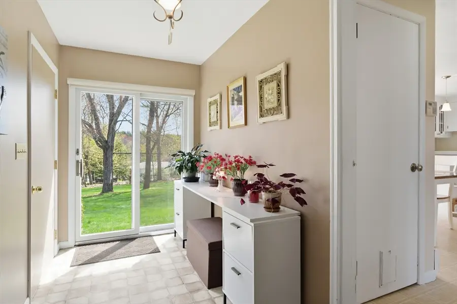 7 Joseph Ave, Westfield, MA 01085 - #3