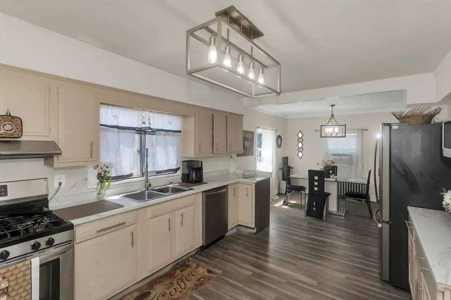 15 Merida St, Springfield, MA 01104 - #3