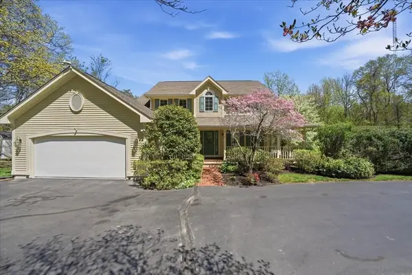 19 Pine Street, Rehoboth, MA 02769