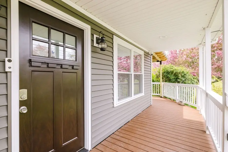 323 Warhurst Ave, Swansea, MA 02777 - #3