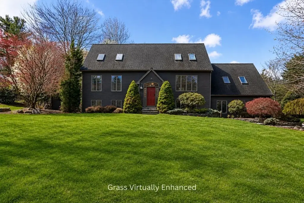 35 Sandra Dr., East Bridgewater, MA 02333 - #1