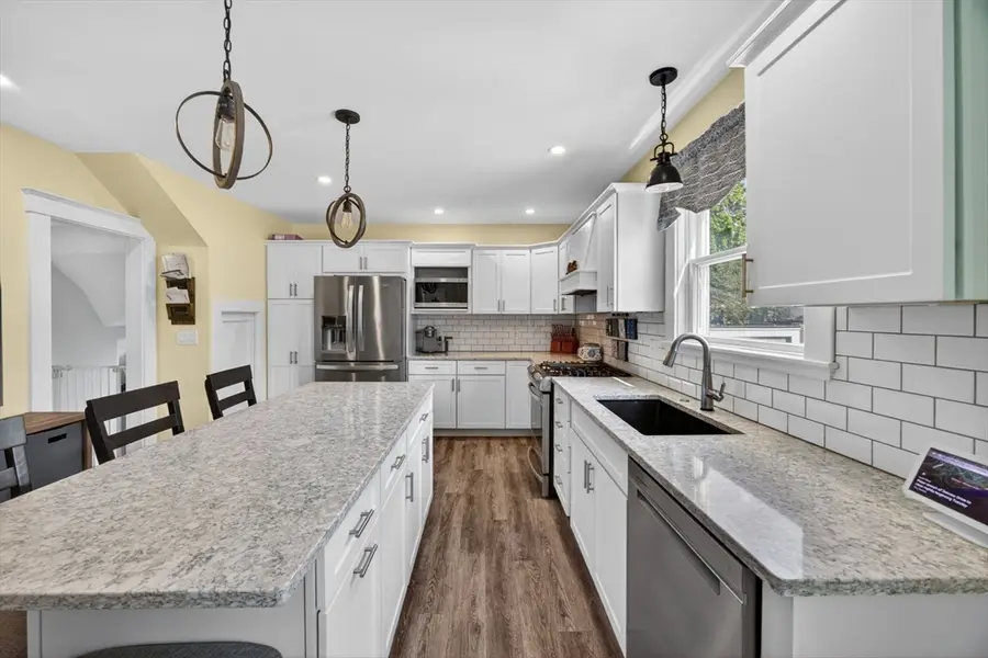 11 Clifton Ave, Beverly, MA 01915 - #3