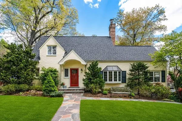 14 Standish Rd, Wellesley, MA 02481