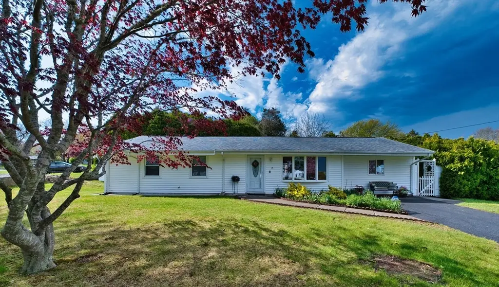 15 Mishawum Dr., Dartmouth, MA 02748 - #1