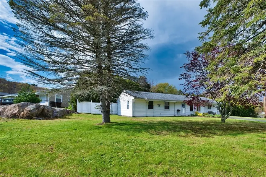15 Mishawum Dr., Dartmouth, MA 02748 - #3