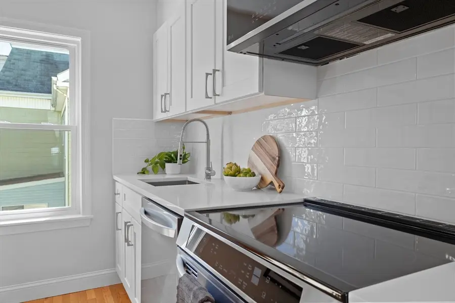 3 Hillside Ave #2, Somerville, MA 02145 - #2