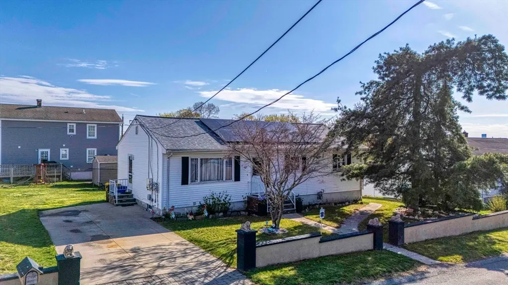 321 Embert St, Fall River, MA 02721 - #1