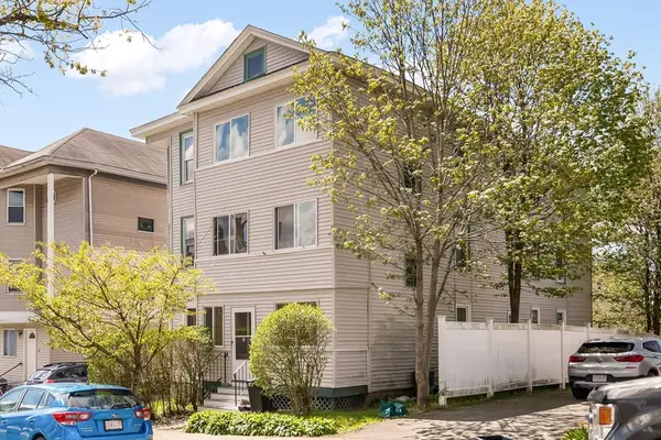 25 Almont Ave, Worcester, MA 01604